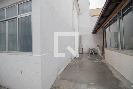 Casa à venda com 180m², 5 quartos e sem vagaÁrea de Serviço