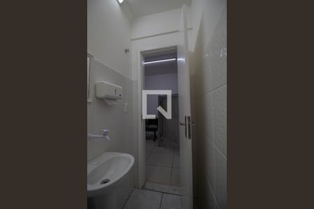 Casa à venda com 180m², 5 quartos e sem vagaBanheiro 1  (casa 2)