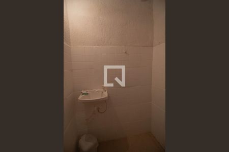 Casa à venda com 180m², 5 quartos e sem vagaBanheiro de serviço