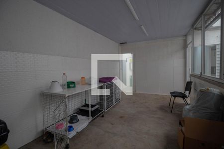 Casa à venda com 180m², 5 quartos e sem vagaÁrea de Serviço