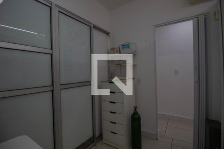 Casa à venda com 180m², 5 quartos e sem vagaQuarto 3 (casa 2)
