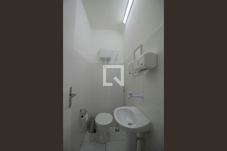 Casa à venda com 180m², 5 quartos e sem vagaBanheiro 1  (casa 2)