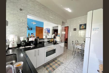 Casa à venda com 191m², 3 quartos e 3 vagas Casa à venda com 191m², 3 quartos e 3 vagasCozinha