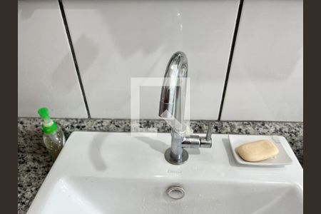 Casa à venda com 191m², 3 quartos e 3 vagas Casa à venda com 191m², 3 quartos e 3 vagasBanheiro Corredor