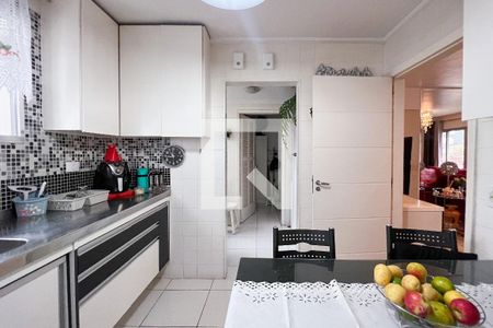 Apartamento para alugar com 120m², 3 quartos e 1 vaga Apartamento para alugar com 120m², 3 quartos e 1 vagaCozinha