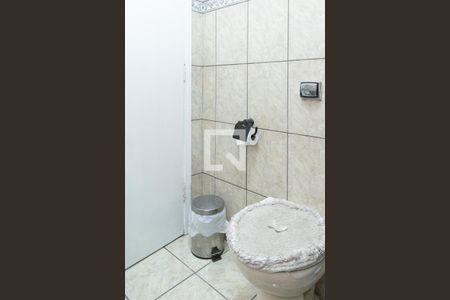 Casa à venda com 214m², 3 quartos e 2 vagas Casa à venda com 214m², 3 quartos e 2 vagasBanheiro 2