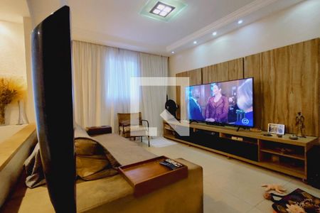 Casa à venda com 380m², 3 quartos e 3 vagas Casa à venda com 380m², 3 quartos e 3 vagasSala 3