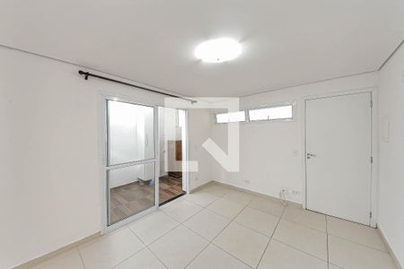 Sala de casa de condomínio à venda com 2 quartos, 82m² em Vila Santa Clara, São Paulo