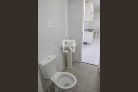 Apartamento à venda com 34m², 2 quartos e sem vaga Apartamento à venda com 34m², 2 quartos e sem vagaBanheiro
