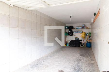 Casa à venda com 212m², 2 quartos e 1 vaga Casa à venda com 212m², 2 quartos e 1 vagaGaragem