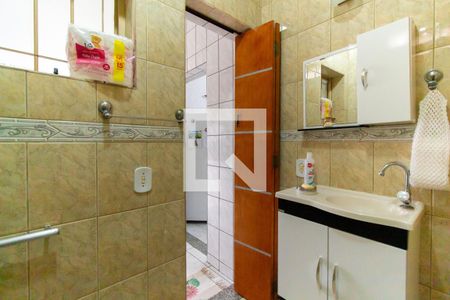 Casa à venda com 212m², 2 quartos e 1 vaga Casa à venda com 212m², 2 quartos e 1 vagaBanheiro Social 01