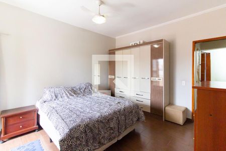 Casa à venda com 212m², 2 quartos e 1 vaga Casa à venda com 212m², 2 quartos e 1 vagaSuíte 02