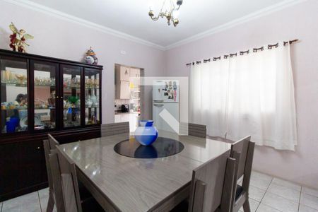 Casa à venda com 212m², 2 quartos e 1 vaga Casa à venda com 212m², 2 quartos e 1 vagaSala de Jantar