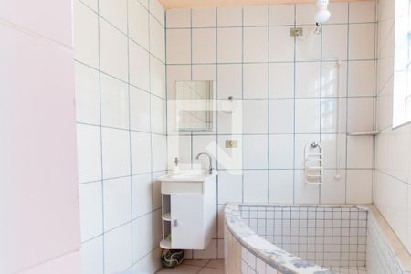 Casa à venda com 212m², 2 quartos e 1 vaga Casa à venda com 212m², 2 quartos e 1 vagaBanheiro Social 02