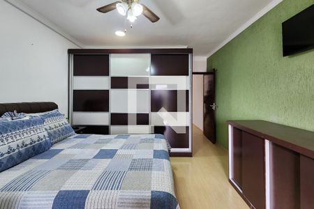 Casa à venda com 232m², 3 quartos e 3 vagasSuíte