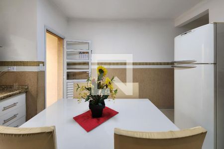 Casa à venda com 232m², 3 quartos e 3 vagasCozinha