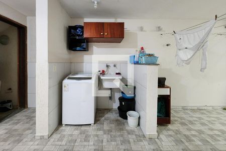 Casa à venda com 232m², 3 quartos e 3 vagasÁrea de Serviço