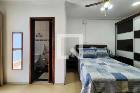 Casa à venda com 232m², 3 quartos e 3 vagasSuíte