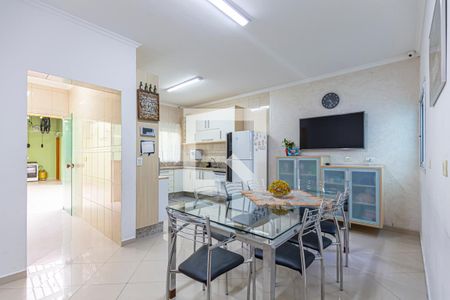 Casa à venda com 243m², 3 quartos e 5 vagas Casa à venda com 243m², 3 quartos e 5 vagasCozinha