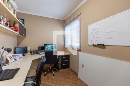 Casa à venda com 243m², 3 quartos e 5 vagas Casa à venda com 243m², 3 quartos e 5 vagasEscritório