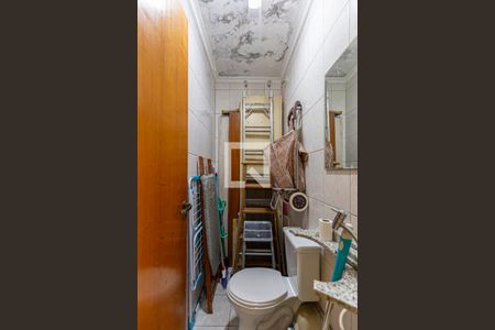 Casa à venda com 243m², 3 quartos e 5 vagas Casa à venda com 243m², 3 quartos e 5 vagasBanheiro de Serviço