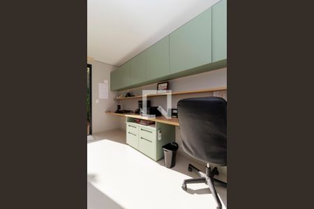 Casa à venda com 399m², 3 quartos e 4 vagas Casa à venda com 399m², 3 quartos e 4 vagasEscritório