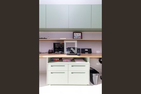 Casa à venda com 399m², 3 quartos e 4 vagas Casa à venda com 399m², 3 quartos e 4 vagasEscritório