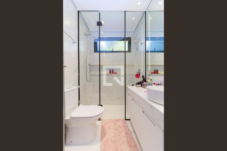 Casa à venda com 399m², 3 quartos e 4 vagas Casa à venda com 399m², 3 quartos e 4 vagasSuíte 1 - Banheiro