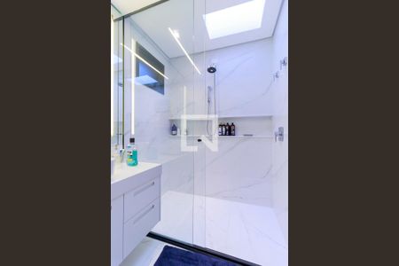 Casa à venda com 399m², 3 quartos e 4 vagas Casa à venda com 399m², 3 quartos e 4 vagasSuíte Principal - Banheiro