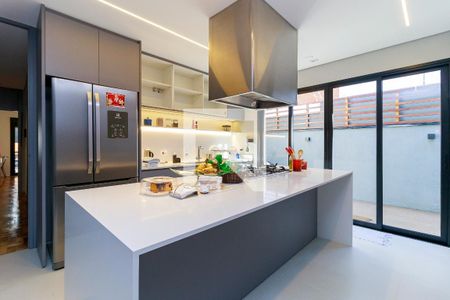 Casa à venda com 399m², 3 quartos e 4 vagas Casa à venda com 399m², 3 quartos e 4 vagasCozinha