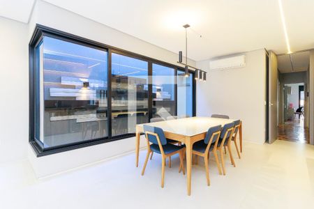 Casa à venda com 399m², 3 quartos e 4 vagas Casa à venda com 399m², 3 quartos e 4 vagasSala