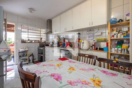 Casa à venda com 149m², 3 quartos e 2 vagas Casa à venda com 149m², 3 quartos e 2 vagasCozinha