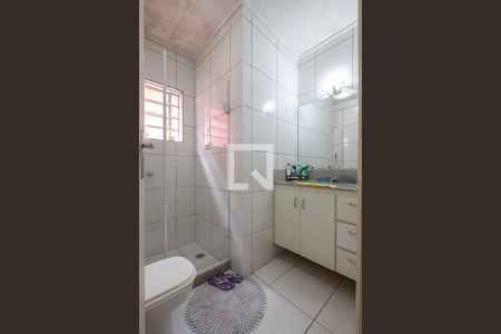 Casa à venda com 149m², 3 quartos e 2 vagas Casa à venda com 149m², 3 quartos e 2 vagasBanheiro