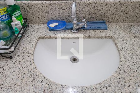 Casa à venda com 149m², 3 quartos e 2 vagas Casa à venda com 149m², 3 quartos e 2 vagasBanheiro