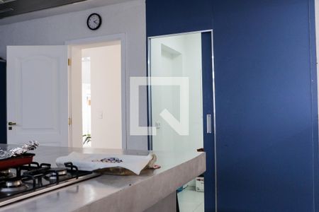 Casa à venda com 875m², 4 quartos e 4 vagas Casa à venda com 875m², 4 quartos e 4 vagasCozinha - Armários