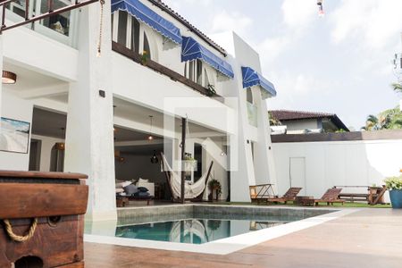 Casa à venda com 875m², 4 quartos e 4 vagas Casa à venda com 875m², 4 quartos e 4 vagasArea Comum
