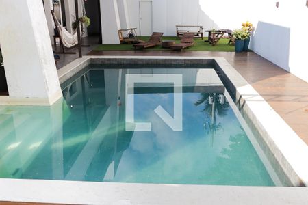 Casa à venda com 875m², 4 quartos e 4 vagas Casa à venda com 875m², 4 quartos e 4 vagasArea Comum