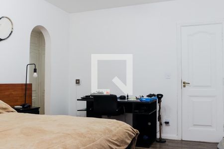 Casa à venda com 875m², 4 quartos e 4 vagas Casa à venda com 875m², 4 quartos e 4 vagasSuíte 2