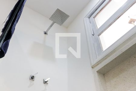 Casa à venda com 875m², 4 quartos e 4 vagas Casa à venda com 875m², 4 quartos e 4 vagasBanheiro da Suíte 2