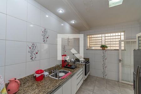 Casa à venda com 449m², 5 quartos e 4 vagas Casa à venda com 449m², 5 quartos e 4 vagasCozinha