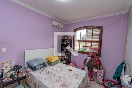 Casa à venda com 449m², 5 quartos e 4 vagas Casa à venda com 449m², 5 quartos e 4 vagasQuarto 1