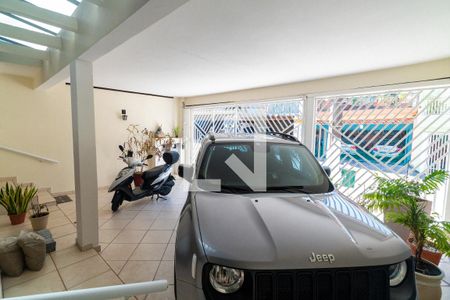Casa à venda com 155m², 4 quartos e 2 vagas Casa à venda com 155m², 4 quartos e 2 vagasGaragem