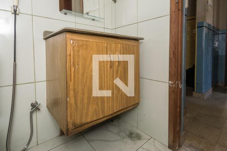 Apartamento à venda com 74m², 2 quartos e 1 vaga Apartamento à venda com 74m², 2 quartos e 1 vagaBanheiro