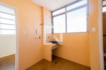 Apartamento à venda com 170m², 3 quartos e 2 vagas Apartamento à venda com 170m², 3 quartos e 2 vagasÁrea de Serviço