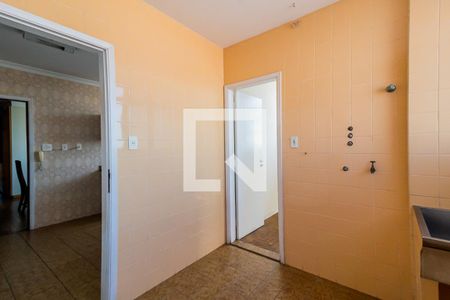 Apartamento à venda com 170m², 3 quartos e 2 vagas Apartamento à venda com 170m², 3 quartos e 2 vagasÁrea de Serviço