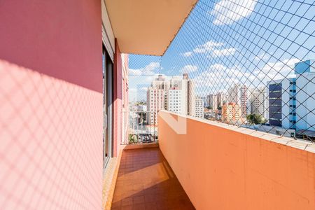 Apartamento à venda com 170m², 3 quartos e 2 vagas Apartamento à venda com 170m², 3 quartos e 2 vagasVaranda da Suíte