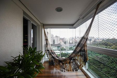 Apartamento à venda com 114m², 3 quartos e 2 vagasVaranda