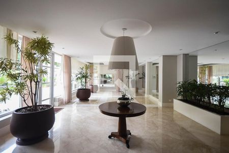 Apartamento à venda com 114m², 3 quartos e 2 vagasHall social