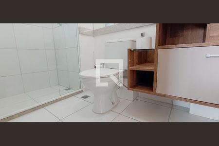 Studio para alugar com 78m², 1 quarto e 1 vaga Studio para alugar com 78m², 1 quarto e 1 vagaBanheiro
