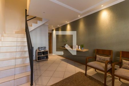 Sala de casa de condomínio para alugar com 2 quartos, 100m² em Vila Caputera, Mogi das Cruzes